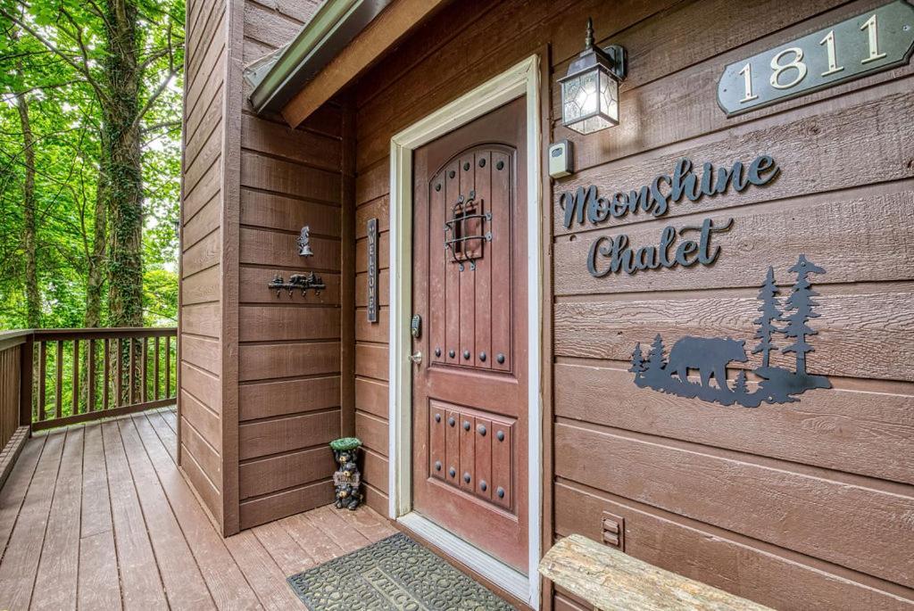 Moonshine Chalet, Hot Tub, Pool Access, Wifi, 1089 Free Tickets Each Paid Day, Dollywood And More 蓋特林堡 外观 照片